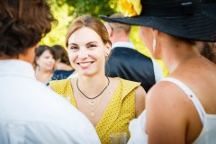 portrait-jolie-femme-cocktail-mariage-cool-souillac-lot