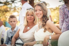 sourire-mere-fille-regard-rigolo-fils-mariage-fun-vienne